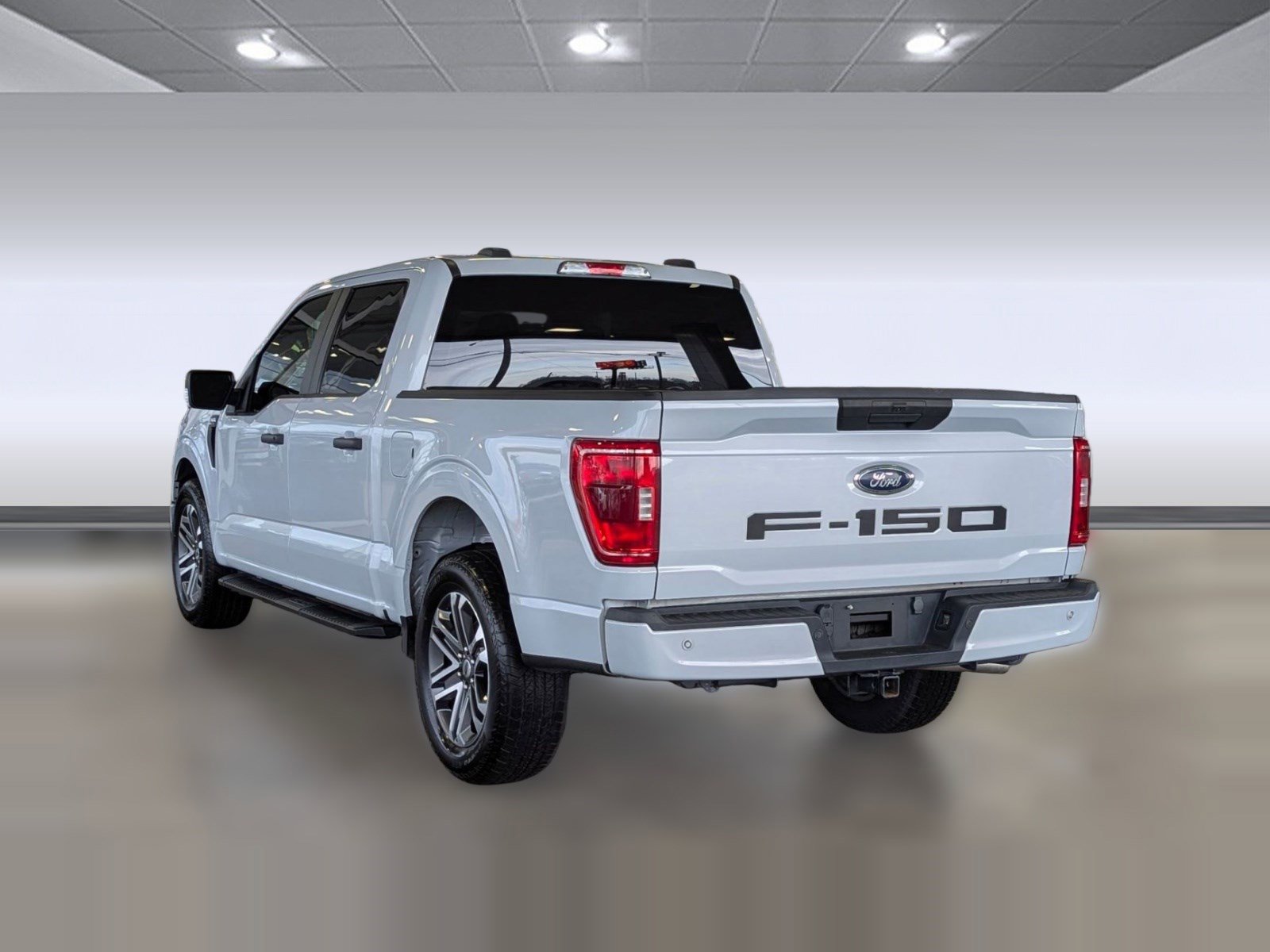 Certified 2021 Ford F150 XL w/ STX Appearance Package image 3