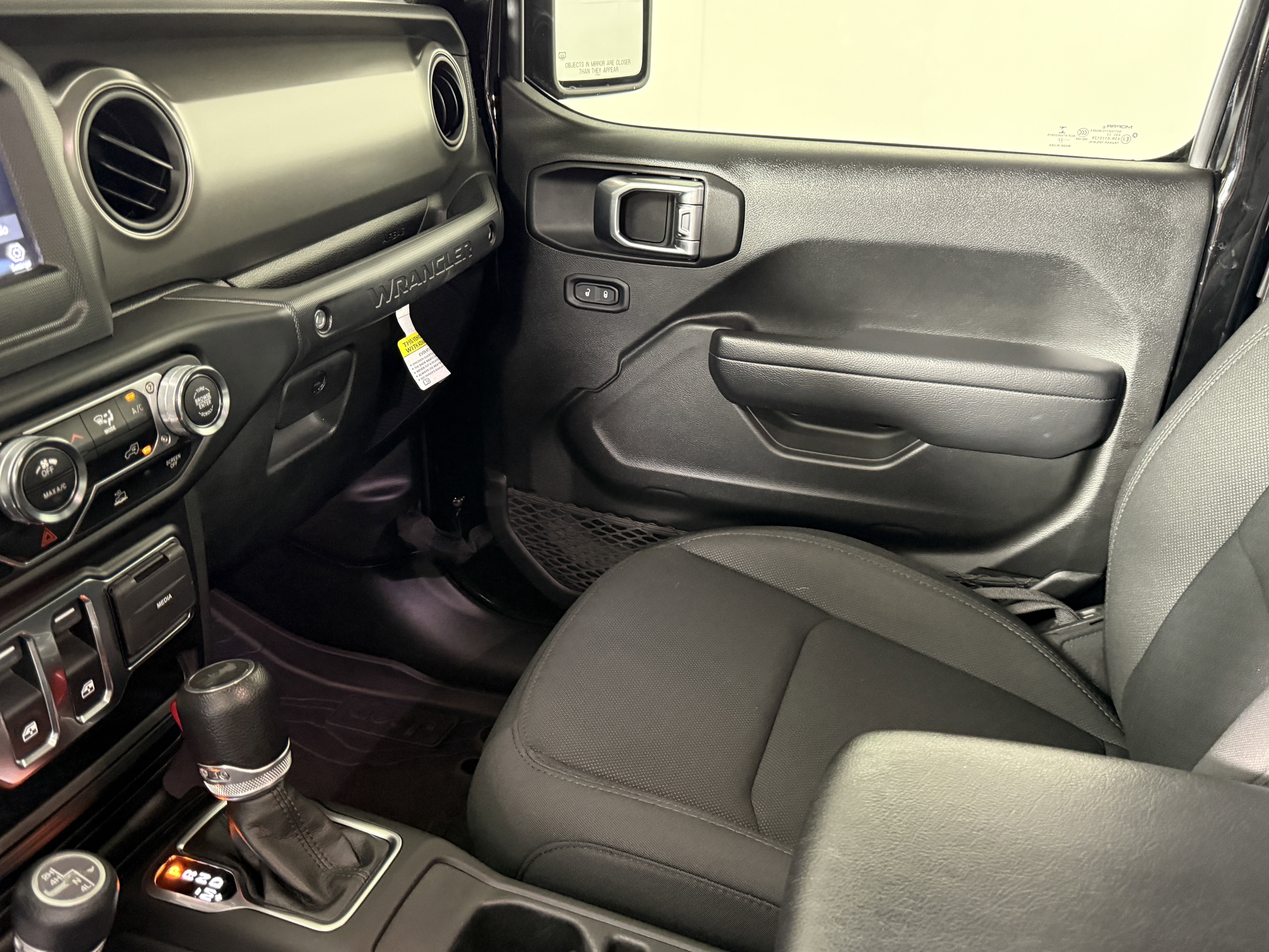 Used 2022 Jeep Wrangler Sport S image 14