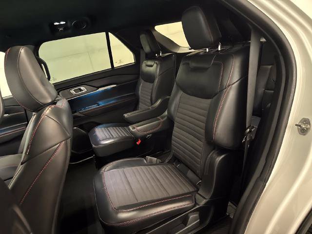 Certified 2026 Ford Explorer ST-Line w/ ST-Line Street Pack RWD image 32