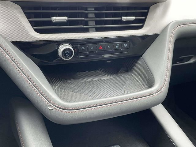 Certified 2025 Ford Explorer Active w/ Active Comfort Package image 15