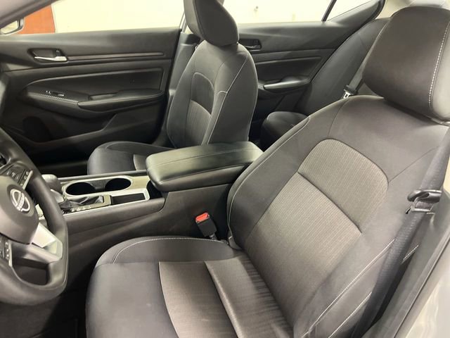 Used 2024 Nissan Altima 2.5 SV image 8