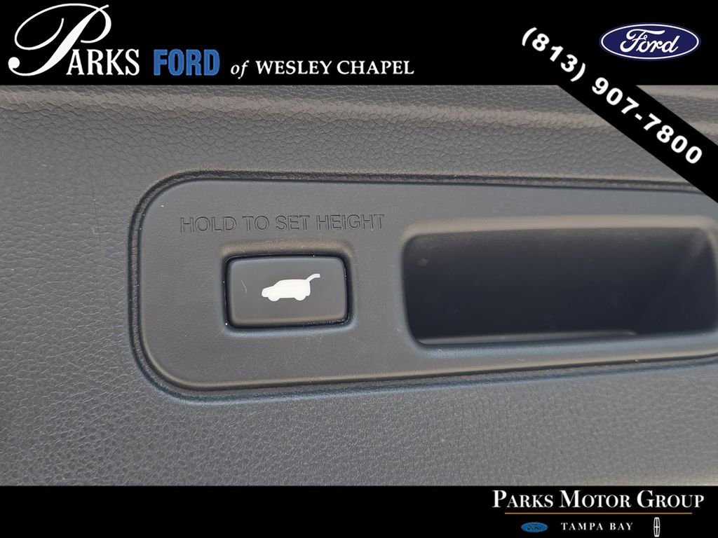 Used 2024 Honda Pilot Touring image 9