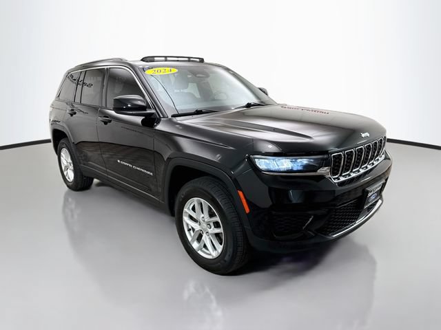 Used 2024 Jeep Grand Cherokee Laredo X w/ Luxury Tech Group I AWD/4WD image 1