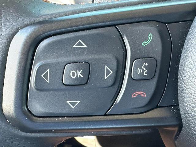 Used 2024 Jeep Gladiator Mojave w/ Technology Group image 18