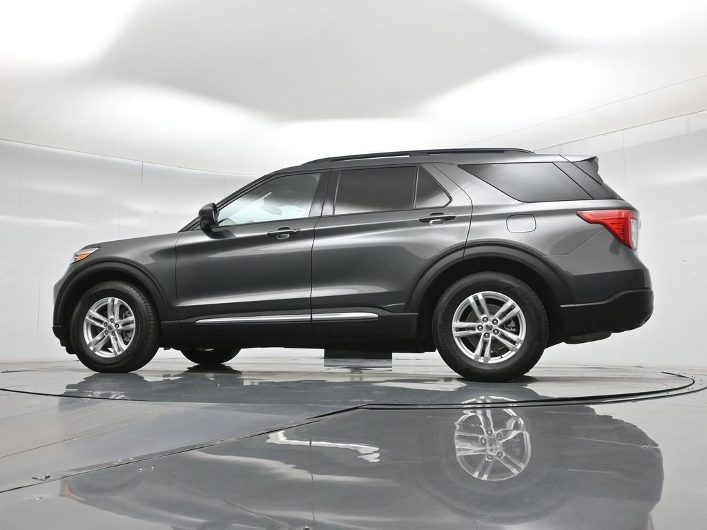 Certified 2020 Ford Explorer XLT image 24