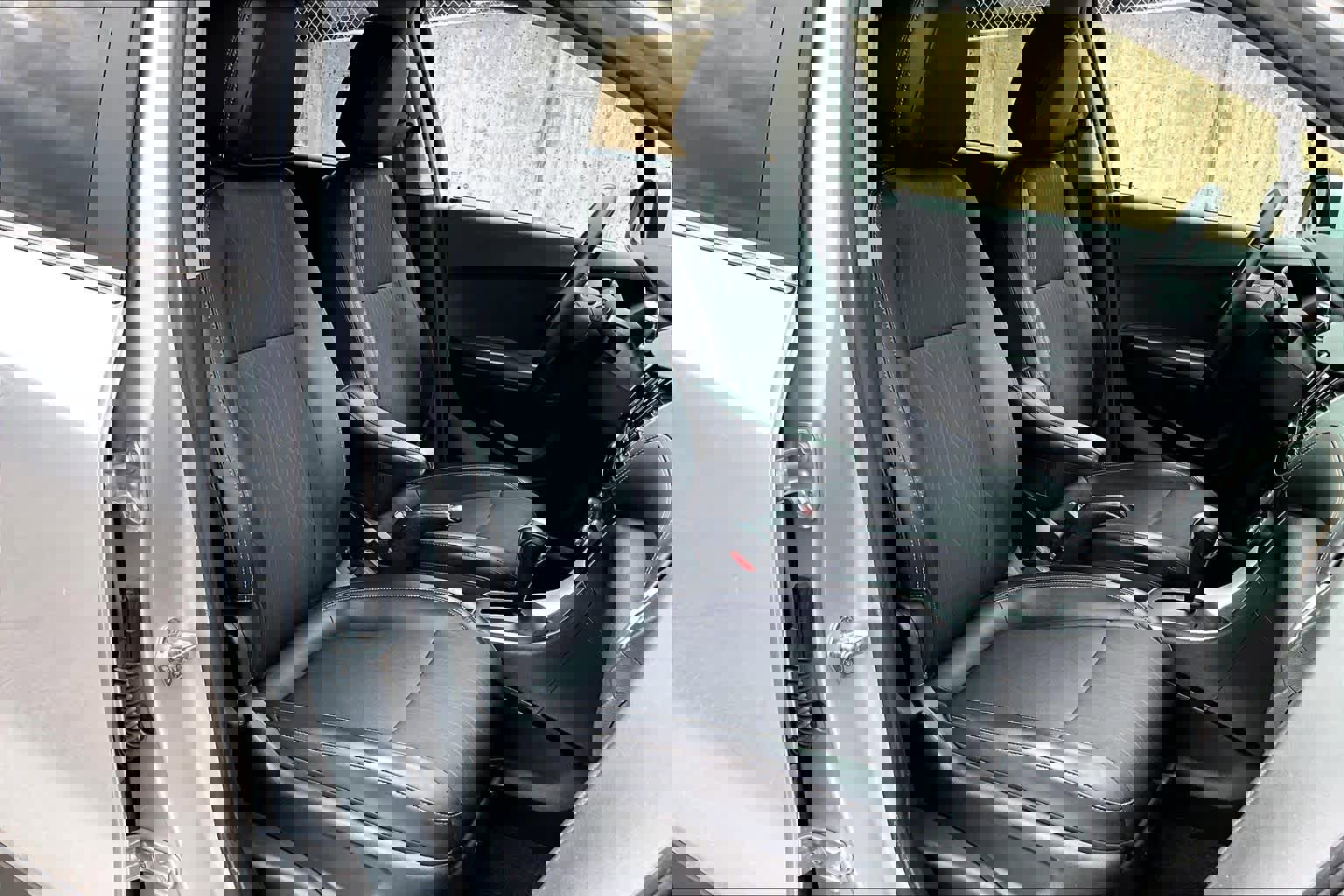 Used 2020 Chevrolet Trax LT w/ LT Convenience Package image 8