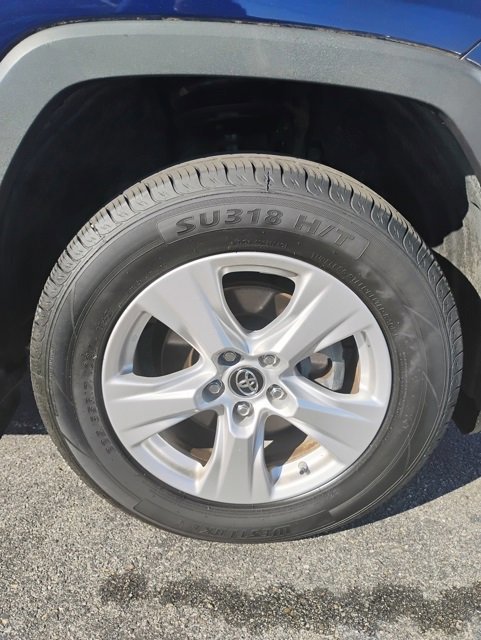 Used 2019 Toyota RAV4 XLE image 12