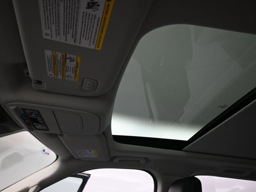 Certified 2025 Ford Expedition Platinum image 15