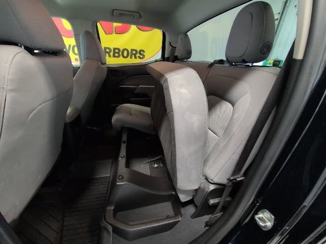 Used 2022 Chevrolet Colorado W/T w/ Custom Special Edition image 29