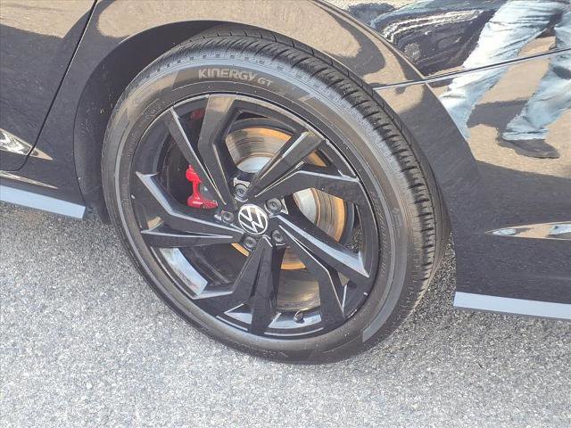 Used 2024 Volkswagen Jetta GLI Autobahn w/ GLI Black Package image 5
