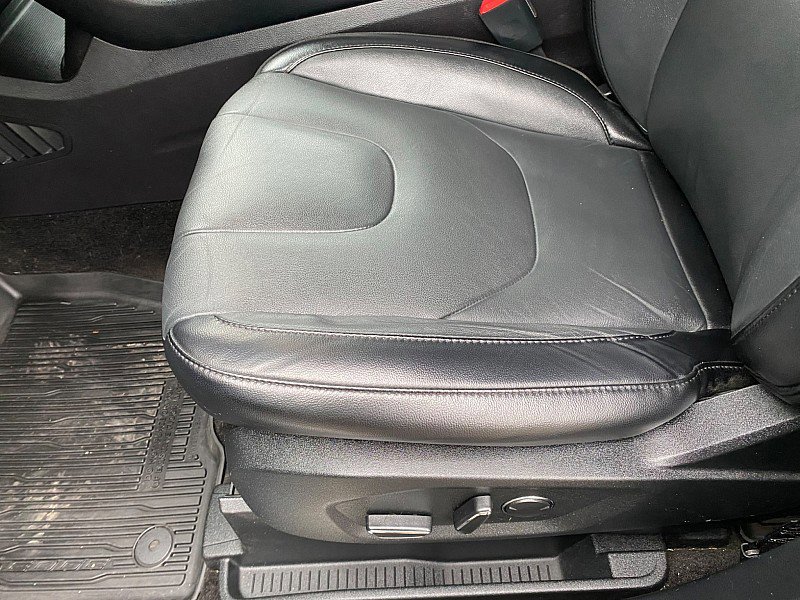 Certified 2018 Ford Edge Titanium w/ Technology Package image 25