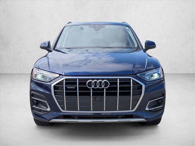 Used 2021 Audi Q5 2.0T Premium w/ Convenience Package AWD/4WD image 2