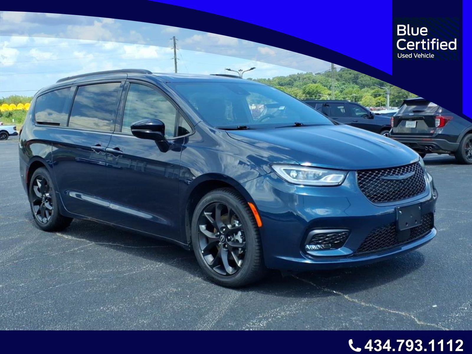 Used 2025 Chrysler Pacifica Limited