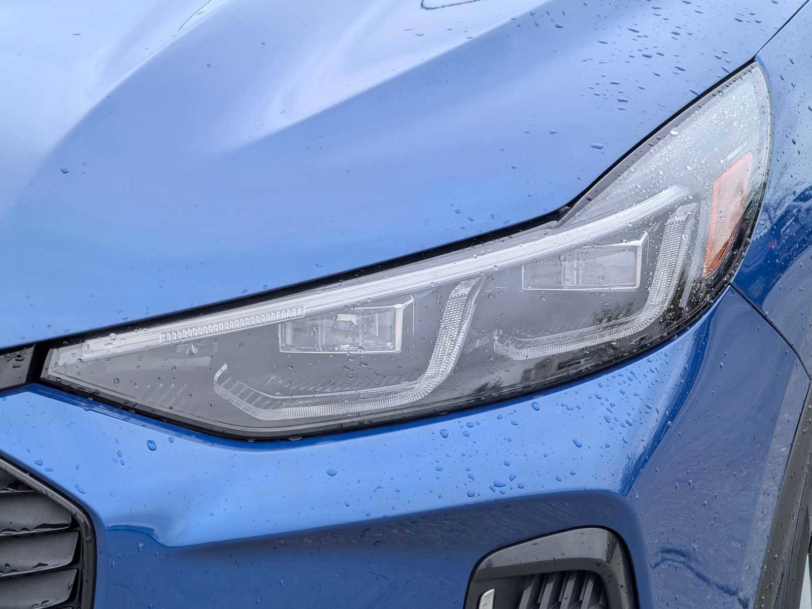 Certified 2023 Ford Escape Platinum w/ Premium Technology Package AWD/4WD image 10