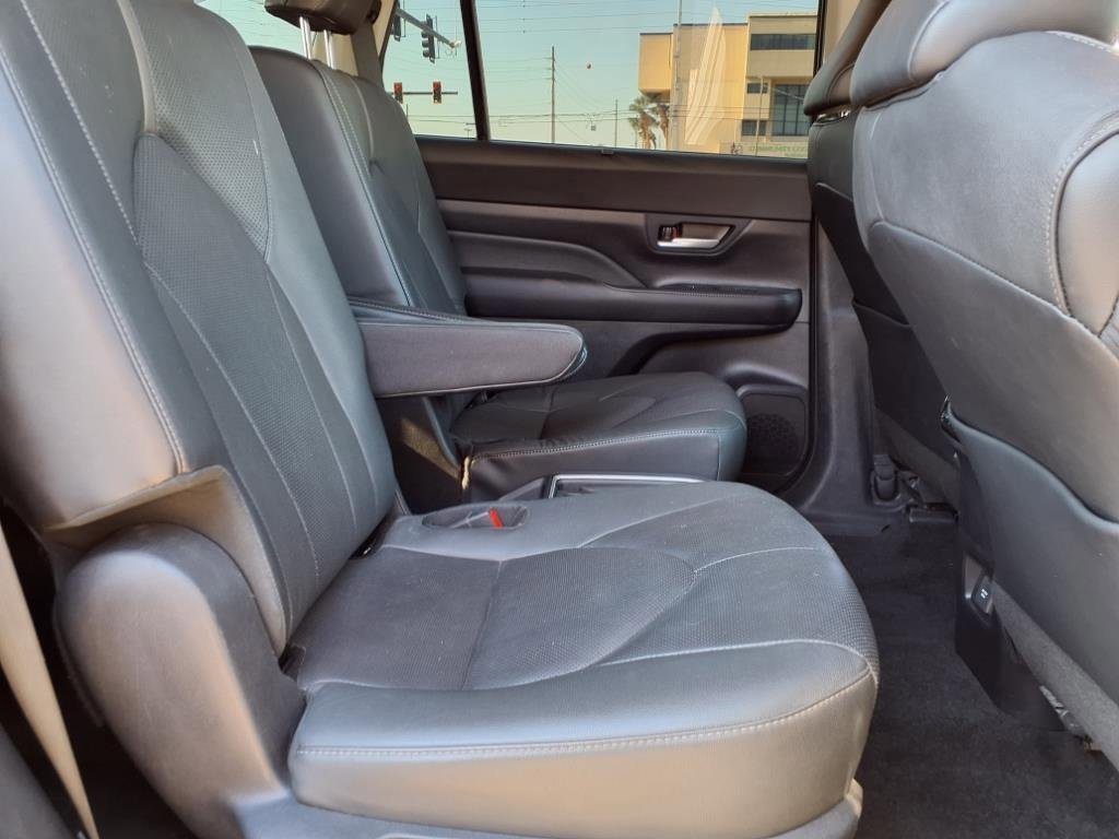 Used 2024 Toyota Grand Highlander Platinum image 80