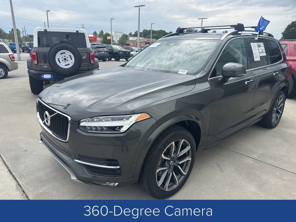Used 2018 Volvo XC90 T6 Momentum w/ Convenience Package AWD/4WD image 4