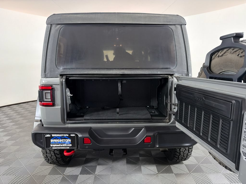 Used 2022 Jeep Wrangler Unlimited Rubicon w/ Cold Weather Group AWD/4WD image 23