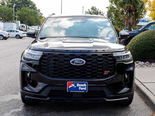 Certified 2025 Ford Explorer ST AWD/4WD image 2