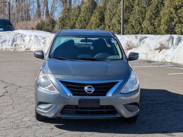 Used 2018 Nissan Versa SV image 8