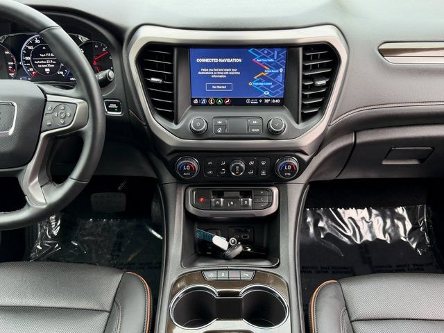 Used 2023 GMC Acadia AT4 w/ Technology Package AWD/4WD image 12
