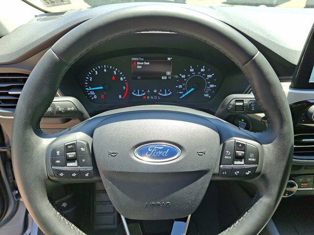 Certified 2022 Ford Escape SE w/ SE Sport Appearance Package FWD image 8