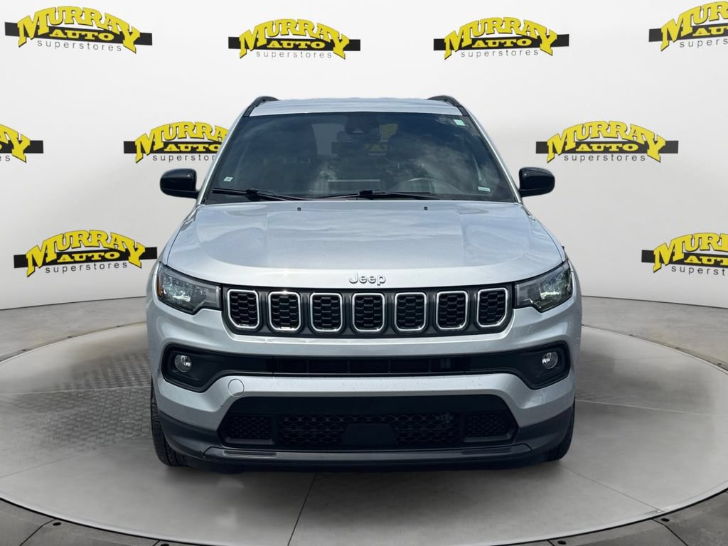 Used 2024 Jeep Compass Latitude AWD/4WD image 11