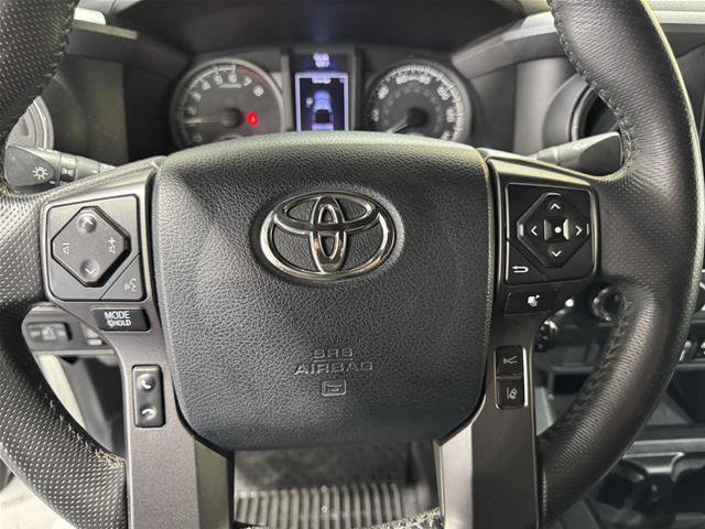 Used 2019 Toyota Tacoma TRD Sport AWD/4WD image 12