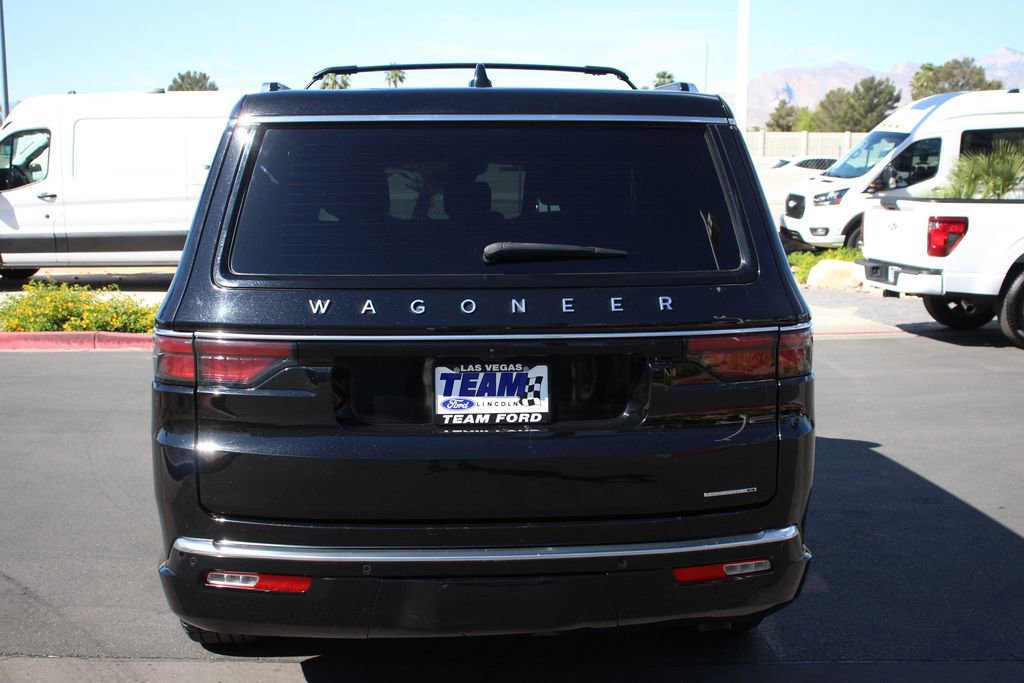 Used 2024 Jeep Wagoneer L Series II image 6