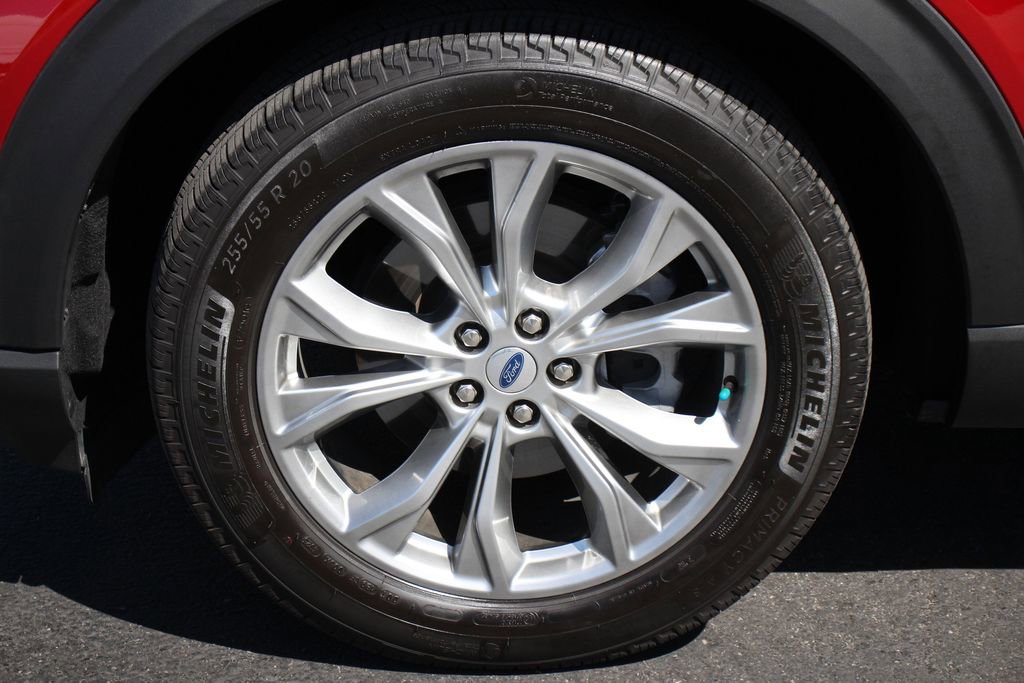 Certified 2024 Ford Explorer XLT w/ Equipment Group 202A RWD image 14