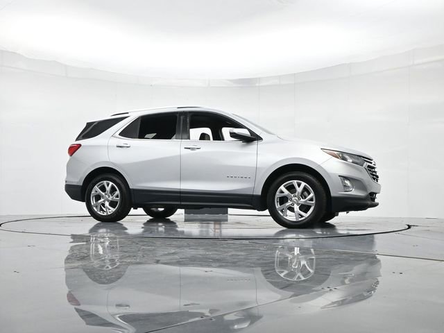 Used 2020 Chevrolet Equinox Premier image 32