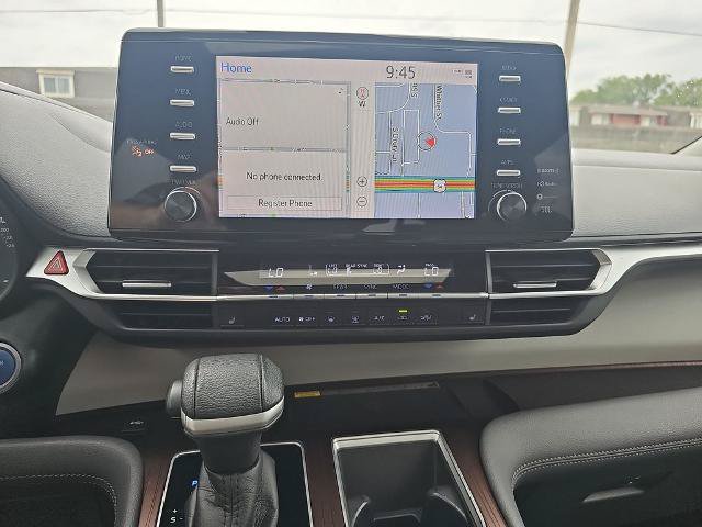 Used 2021 Toyota Sienna XLE w/ XLE Plus Package FWD image 20