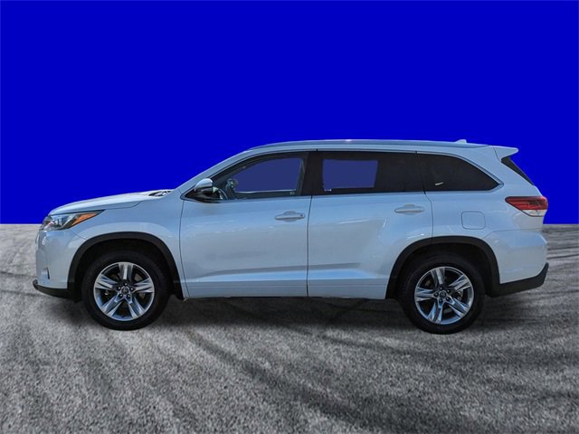 Used 2019 Toyota Highlander Limited image 2