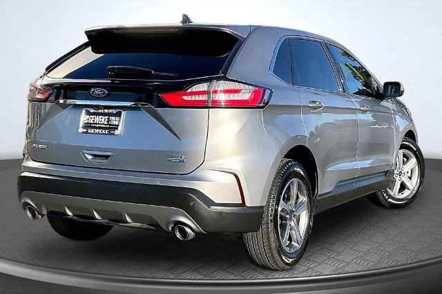 Certified 2020 Ford Edge SEL w/ Convenience Package AWD/4WD image 2