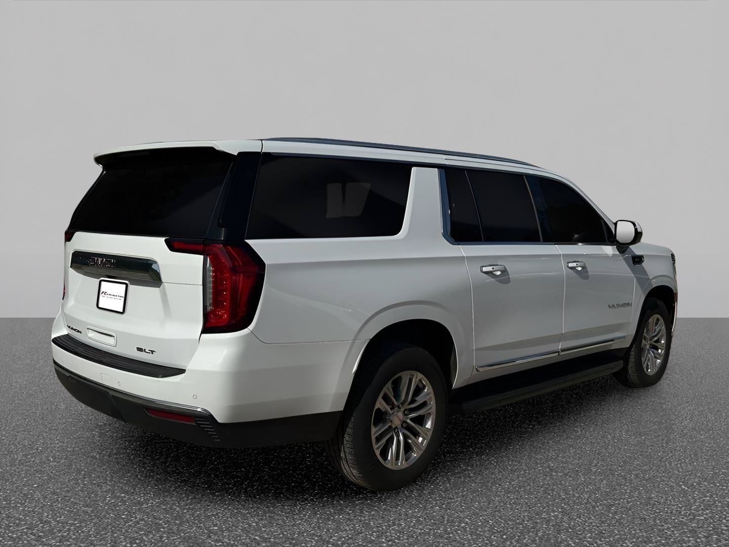 Used 2022 GMC Yukon XL SLT AWD/4WD image 6