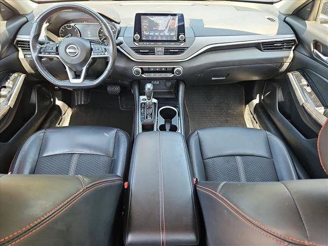 Used 2025 Nissan Altima 2.5 SR FWD image 16
