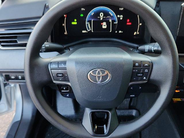 Used 2026 Toyota Camry LE w/ Convenience Package FWD image 13