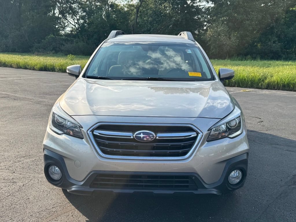 Used 2019 Subaru Outback 2.5i Premium AWD/4WD image 2