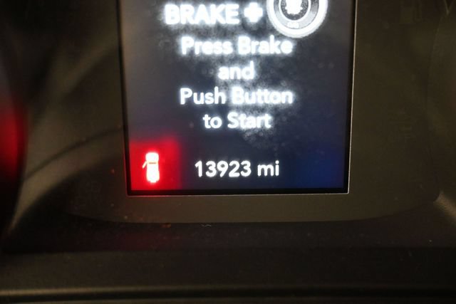 Used 2024 Jeep Wrangler Sport AWD/4WD image 18