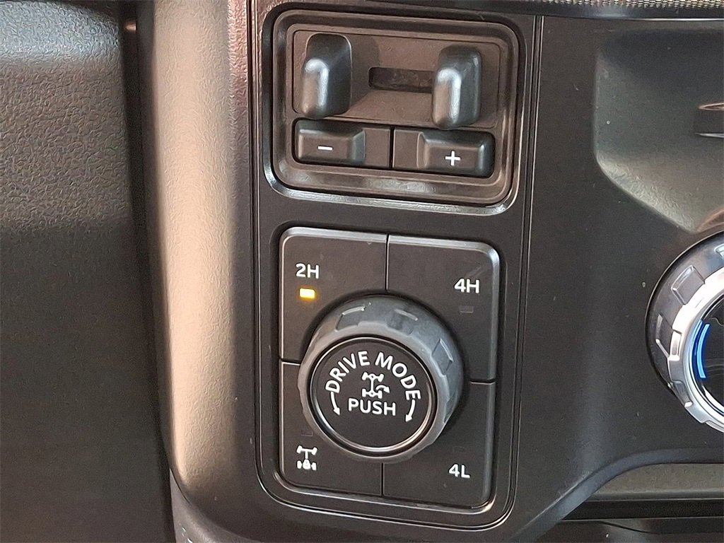 Certified 2026 Ford F350 Platinum w/ Tremor Off-Road Package image 25