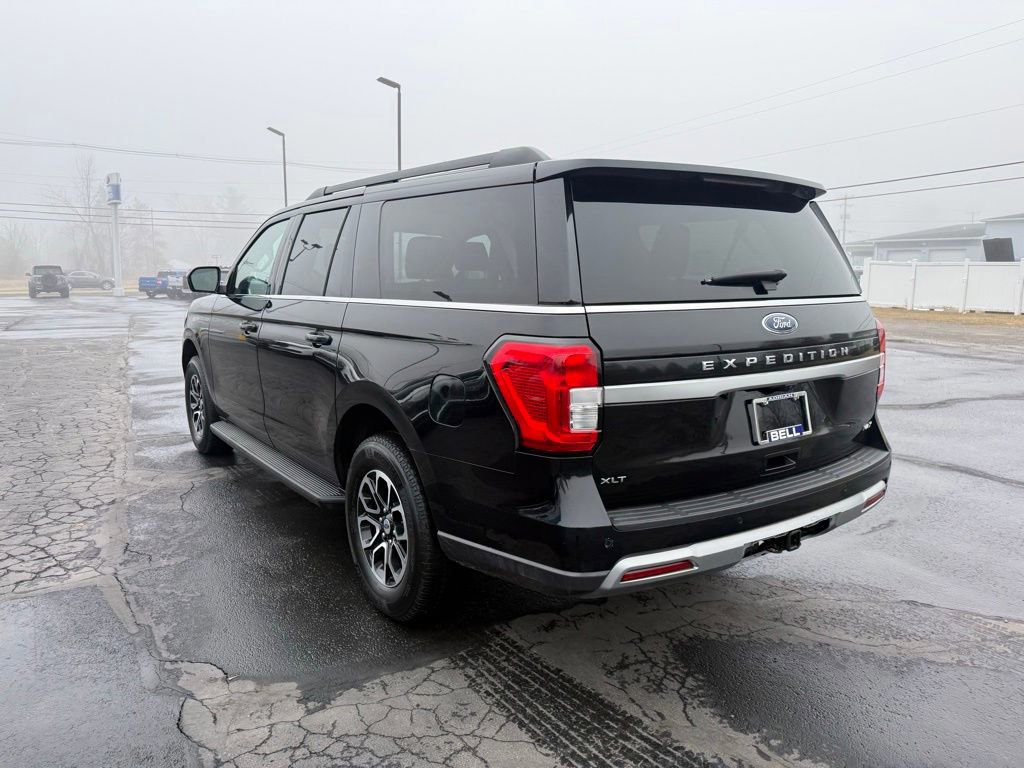 Certified 2024 Ford Expedition Max XLT image 3