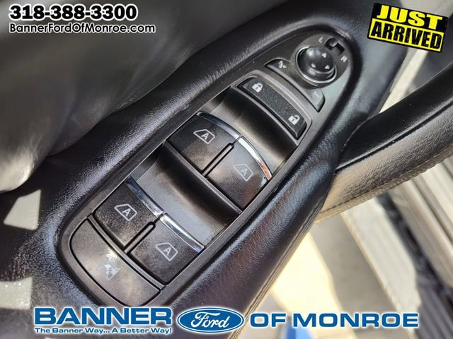 Used 2024 Nissan Armada SL image 17