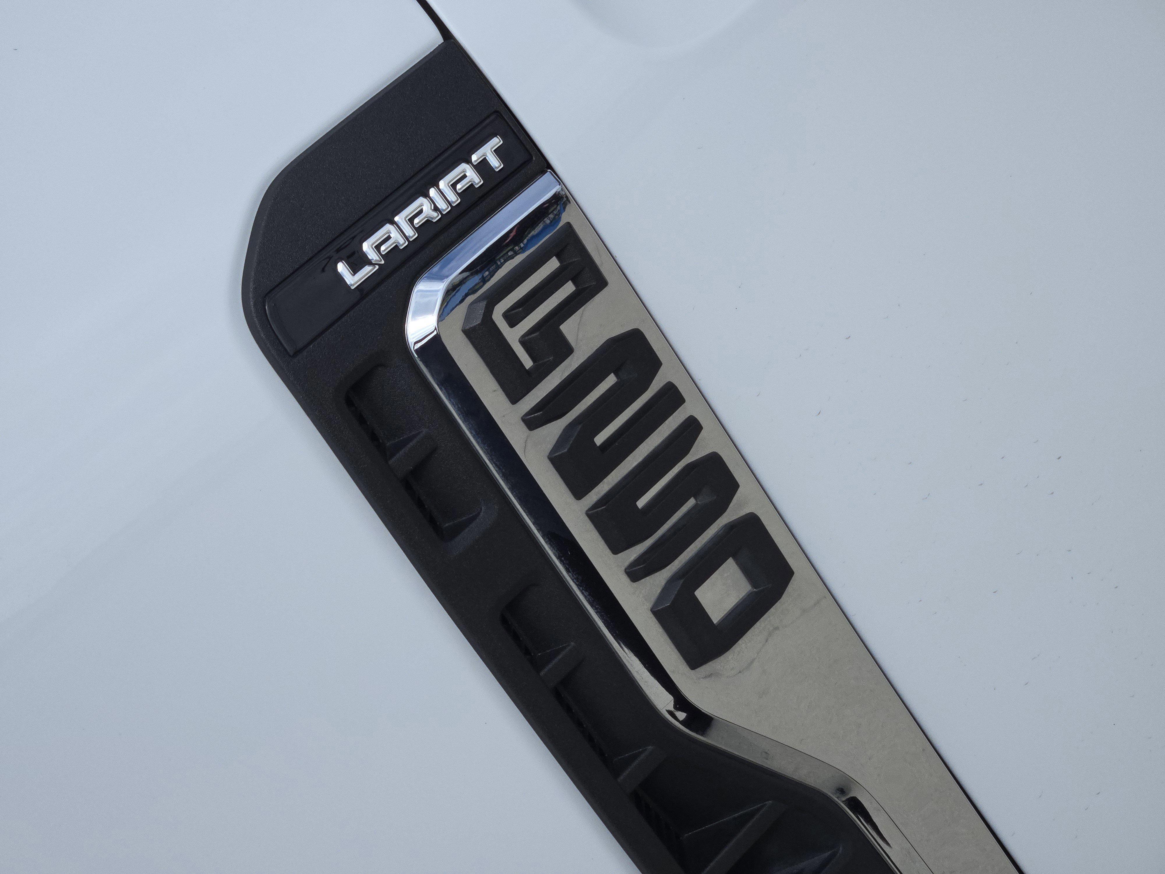 Certified 2025 Ford F250 Lariat w/ Chrome Package AWD/4WD image 10