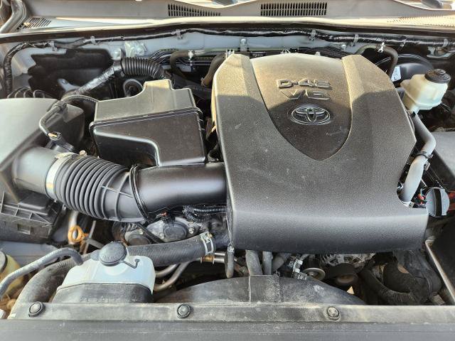 Used 2019 Toyota Tacoma TRD Off-Road RWD image 31