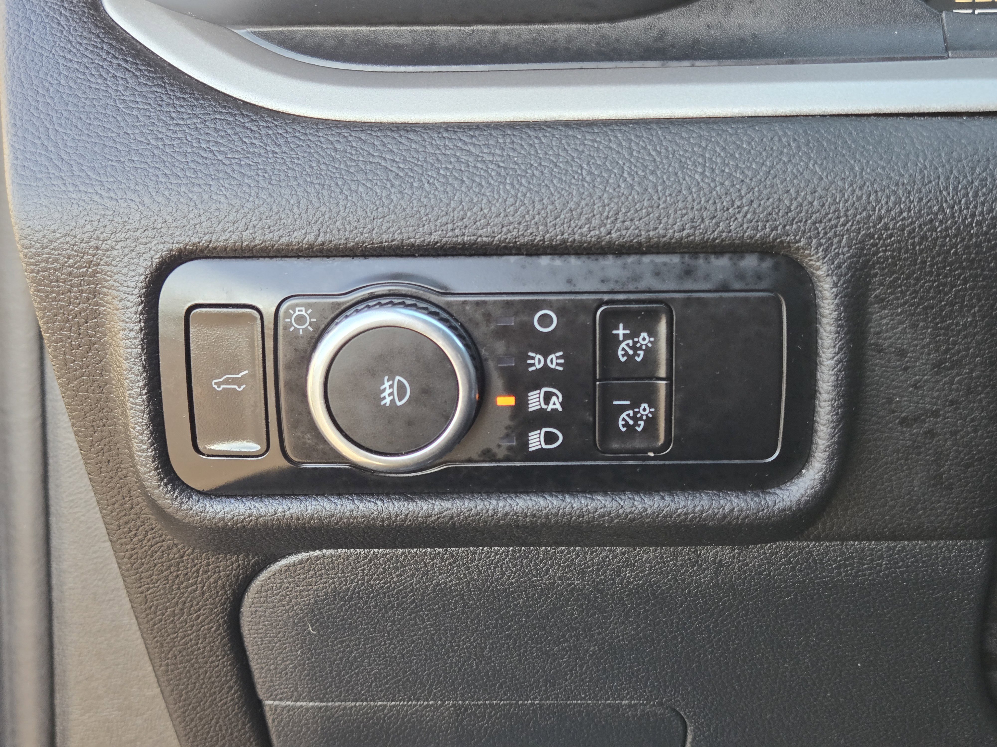 Certified 2023 Ford Explorer XLT w/ Equipment Group 202A image 23