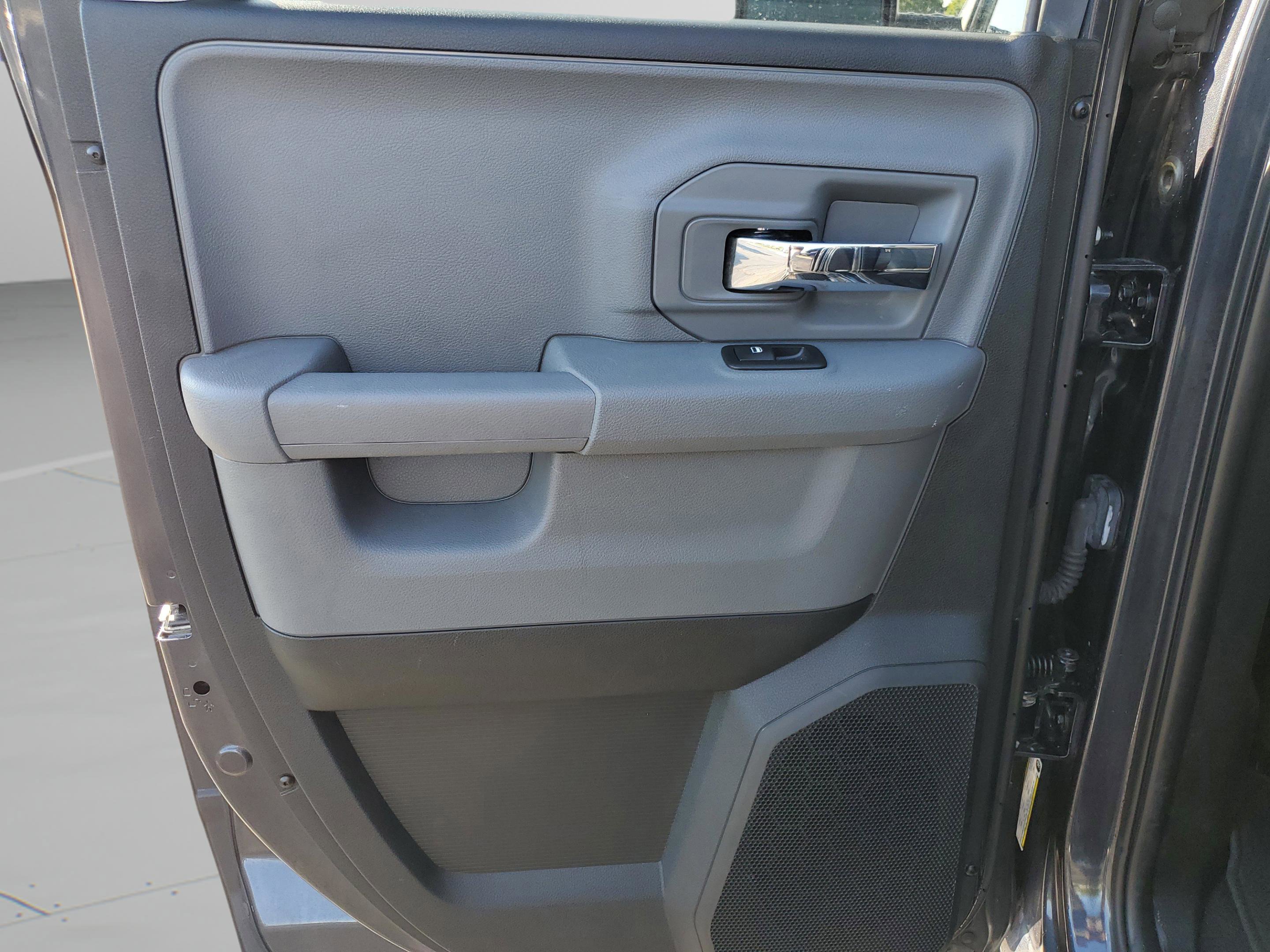 Used 2018 RAM 1500 Big Horn AWD/4WD image 12