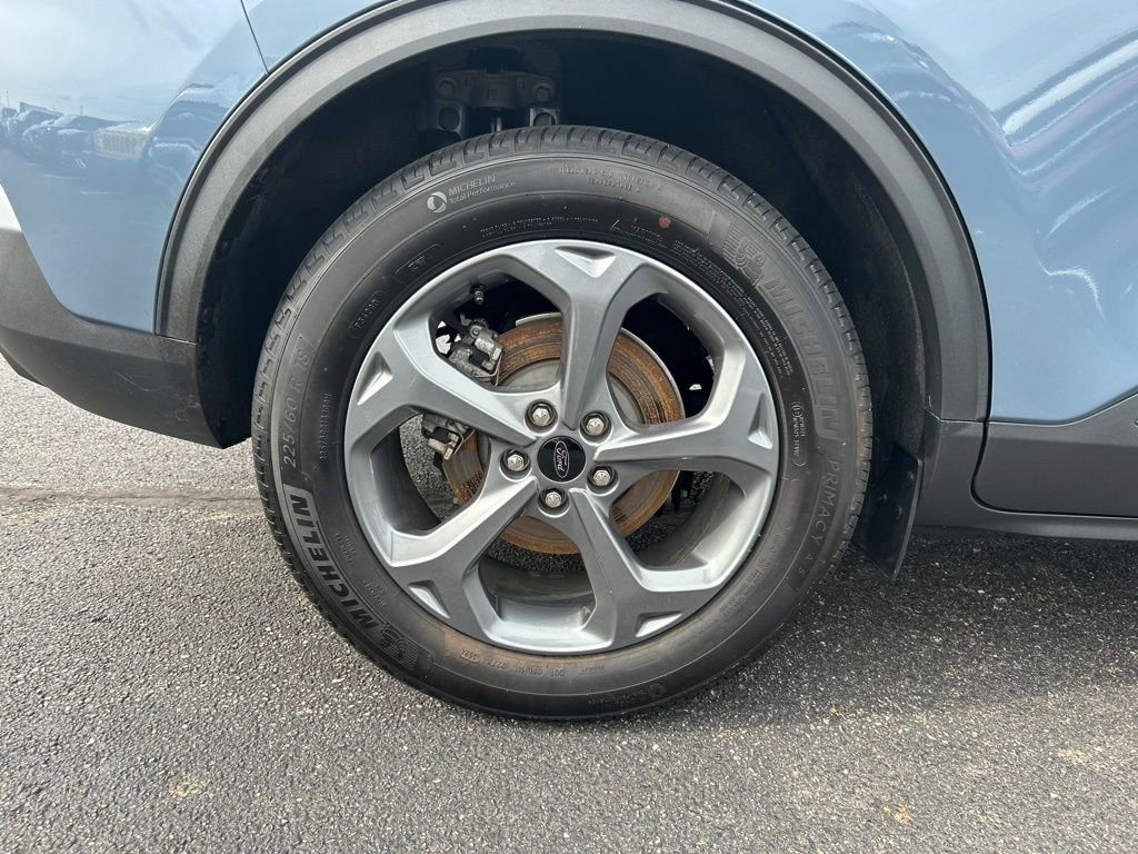 Certified 2025 Ford Escape ST-Line FWD image 10
