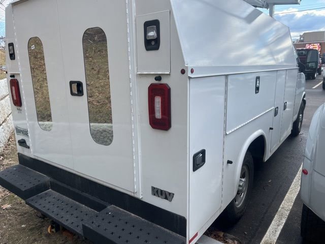 Used 2019 Chevrolet Express 3500 w/ Power Convenience Package image 3