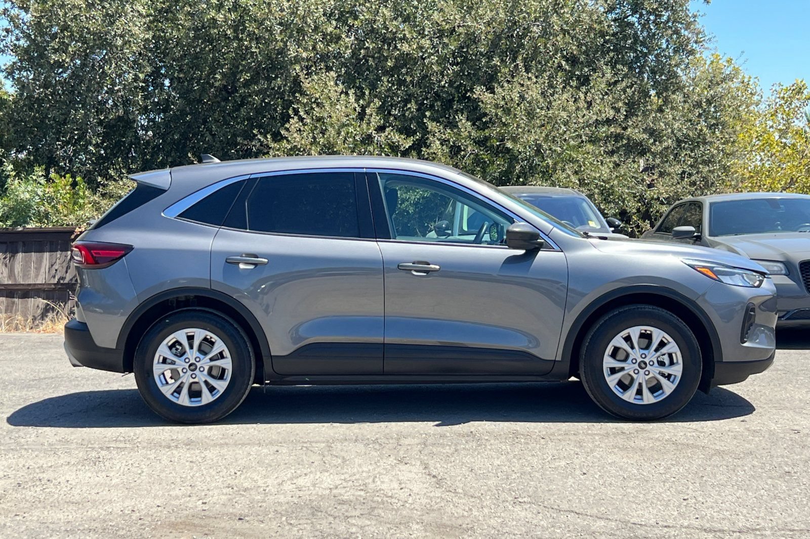 Certified 2024 Ford Escape Active FWD image 3