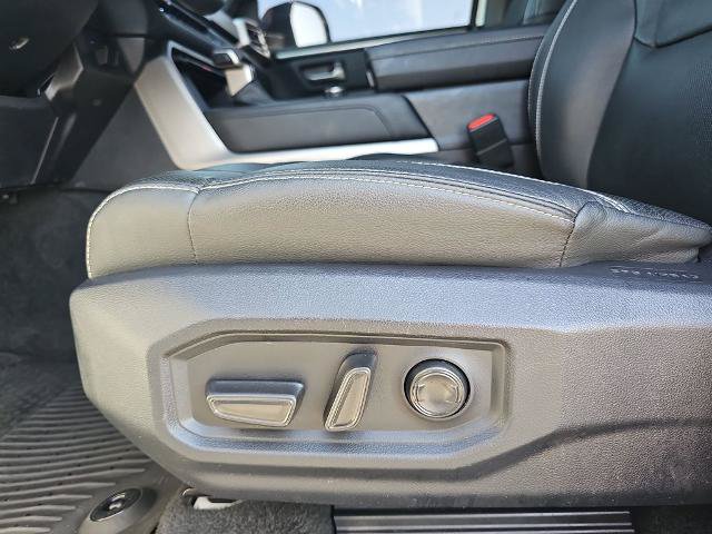 Used 2026 Toyota Tundra Limited AWD/4WD image 27