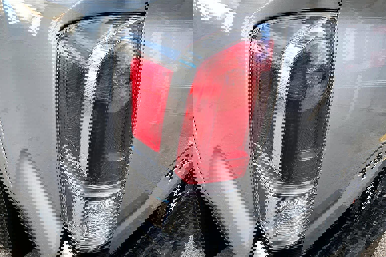 Used 2020 Toyota Tacoma TRD Sport image 29